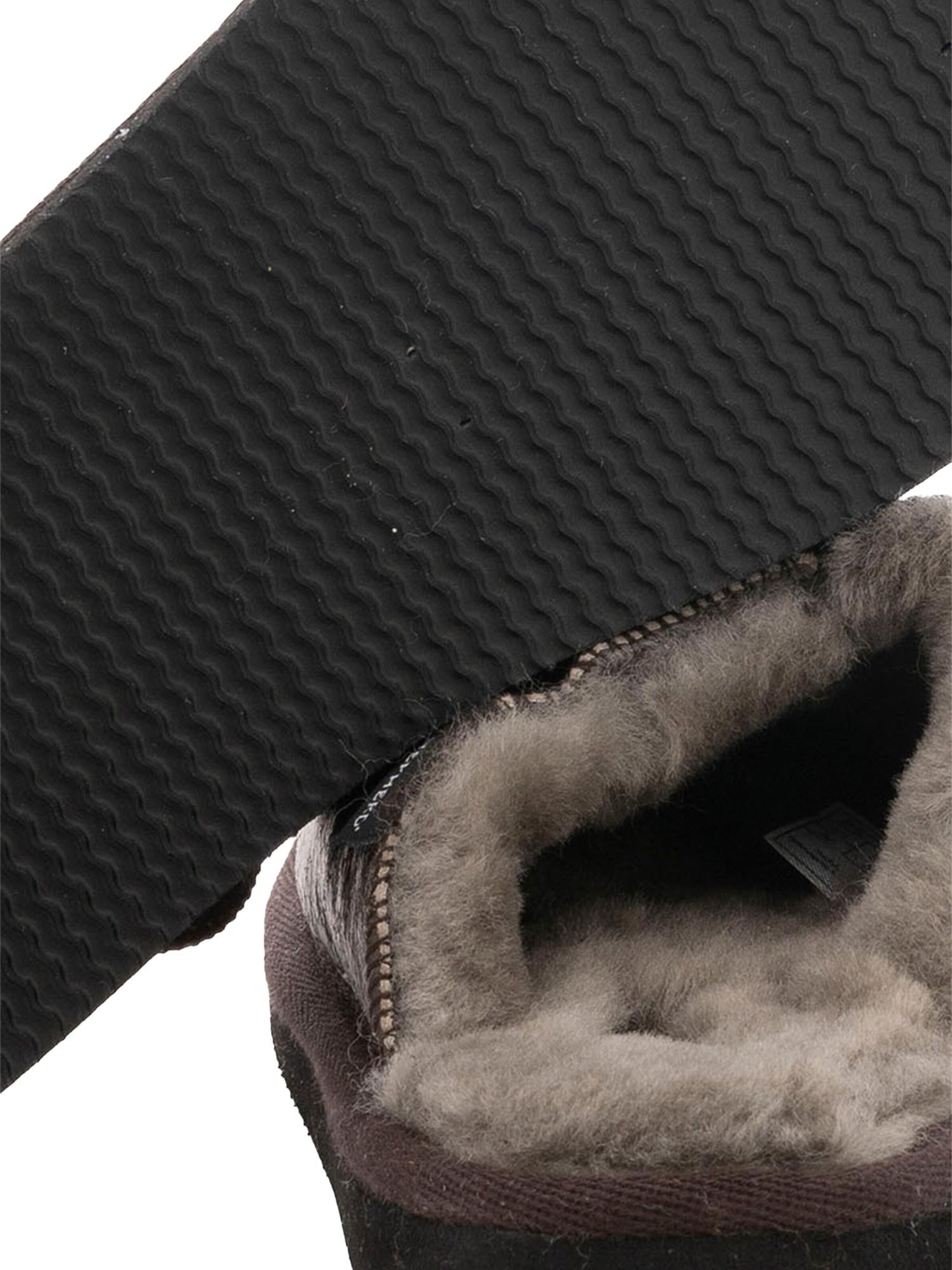 SHEPHERD Slippers 'Hugo' in Brown