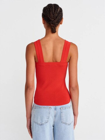 Dilvin Top in Rood