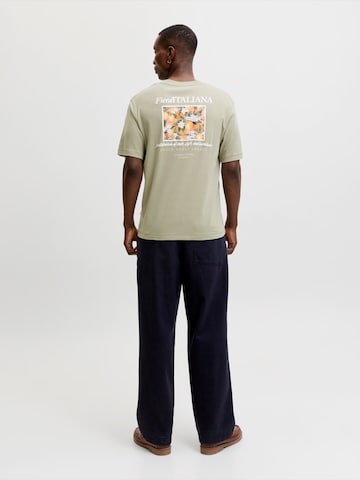 JACK & JONES Μπλουζάκι 'JORHYERES' σε πράσινο: μπροστά