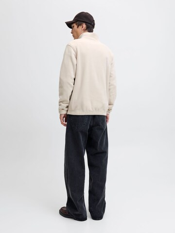 JACK & JONES Sweatshirt i beige