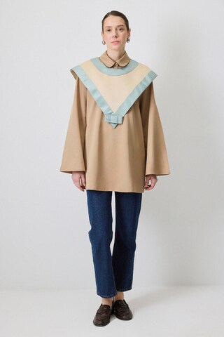 Touche Prive Blouse in Beige