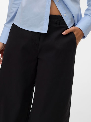 Wide leg Pantaloni 'AWVAna' di VERO MODA in nero