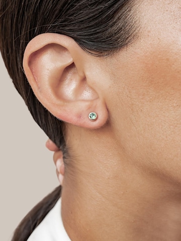Orecchini 'Emerald Bezel Cubic Zirconia' di Hey Happiness in argento