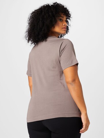 Calvin Klein Curve T-Shirt in Beige