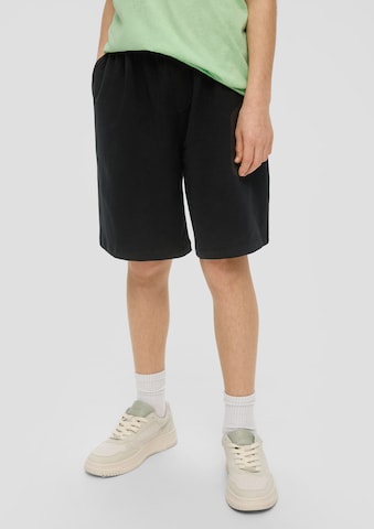 s.Oliver Loosefit Shorts in Schwarz: predná strana