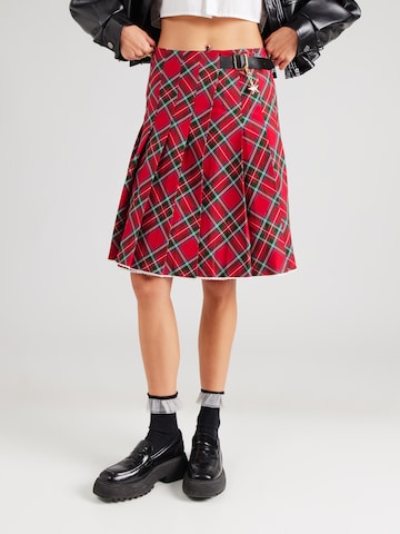 Fustă de la Tommy Jeans pe roșu: față