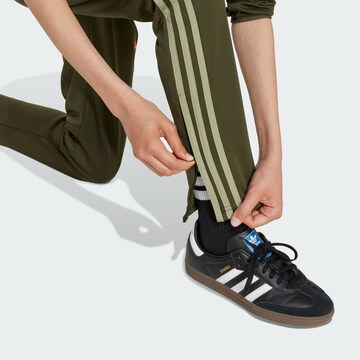 ADIDAS PERFORMANCE Slimfit Sportbroek 'Tiro 25 Essentials' in Groen