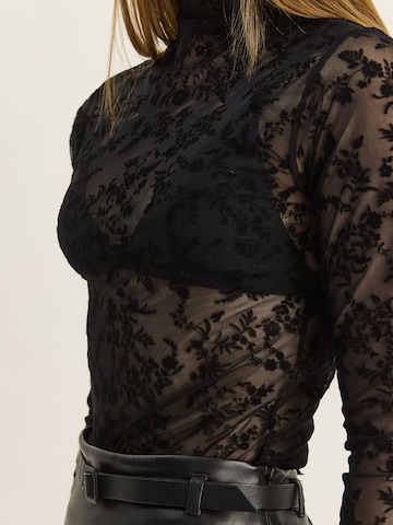Bianco Lucci Blouse in Black
