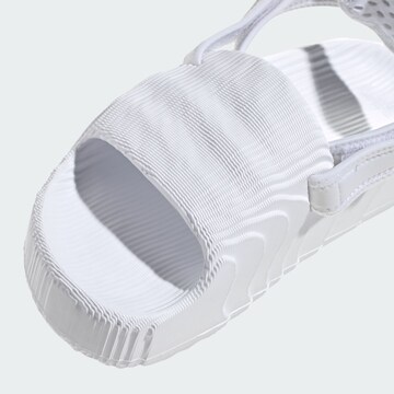 ADIDAS ORIGINALS Sandale 'Adilette 22 XLG Slides' in Weiß