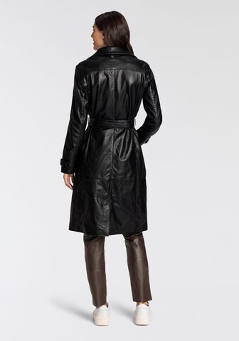 Gipsy Between-Seasons Coat in Black