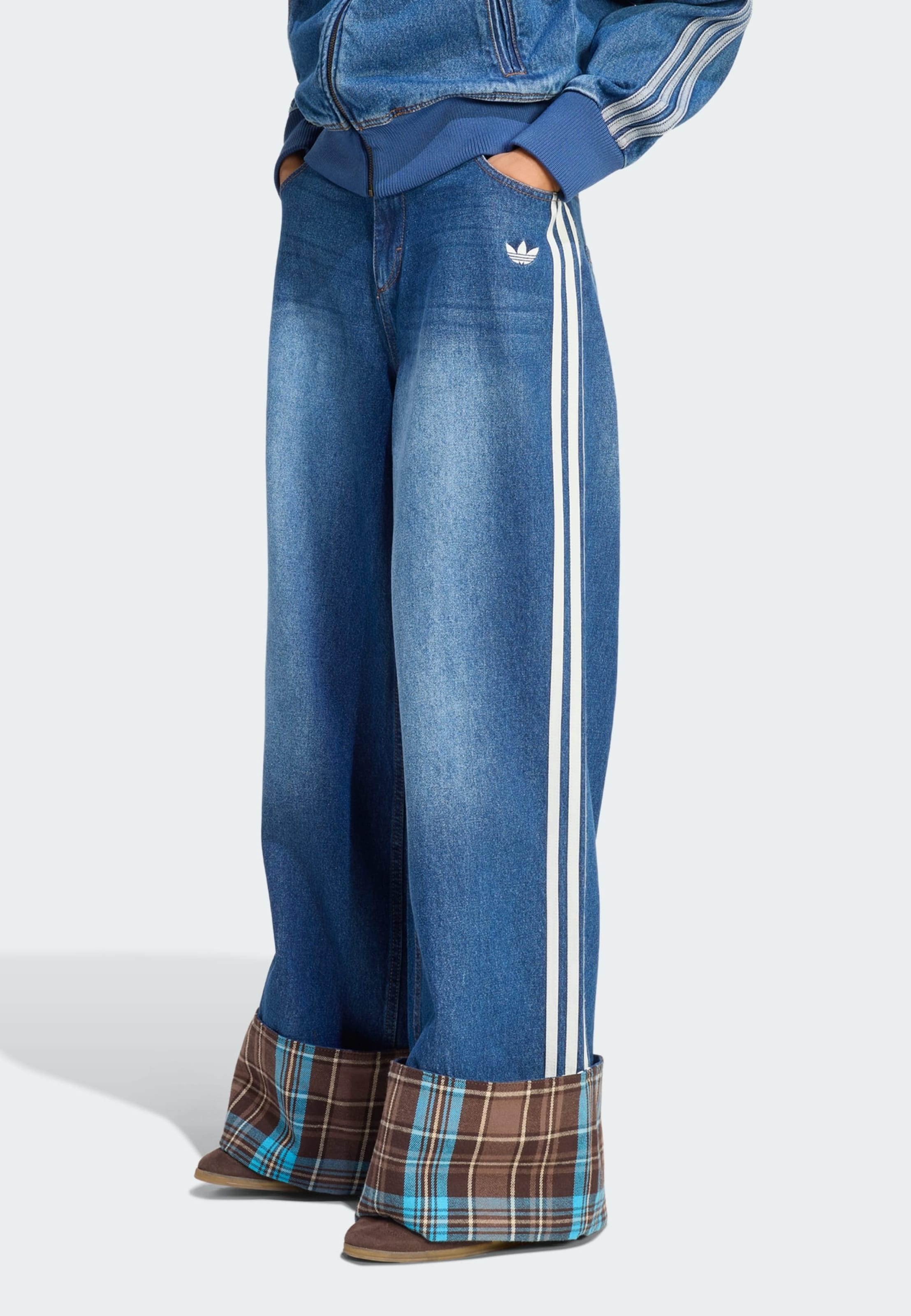 ADIDAS ORIGINALS Wide leg Jeans in Azure, Blue Denim | ABOUT YOU