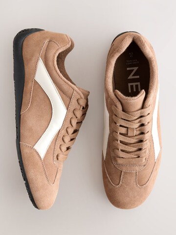 Next Platform trainers in Beige