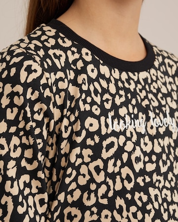 WE Fashion Sweatshirt in Black