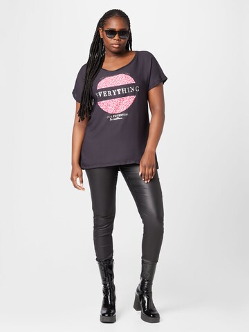 T-shirt 'KETTY' ONLY Carmakoma en noir