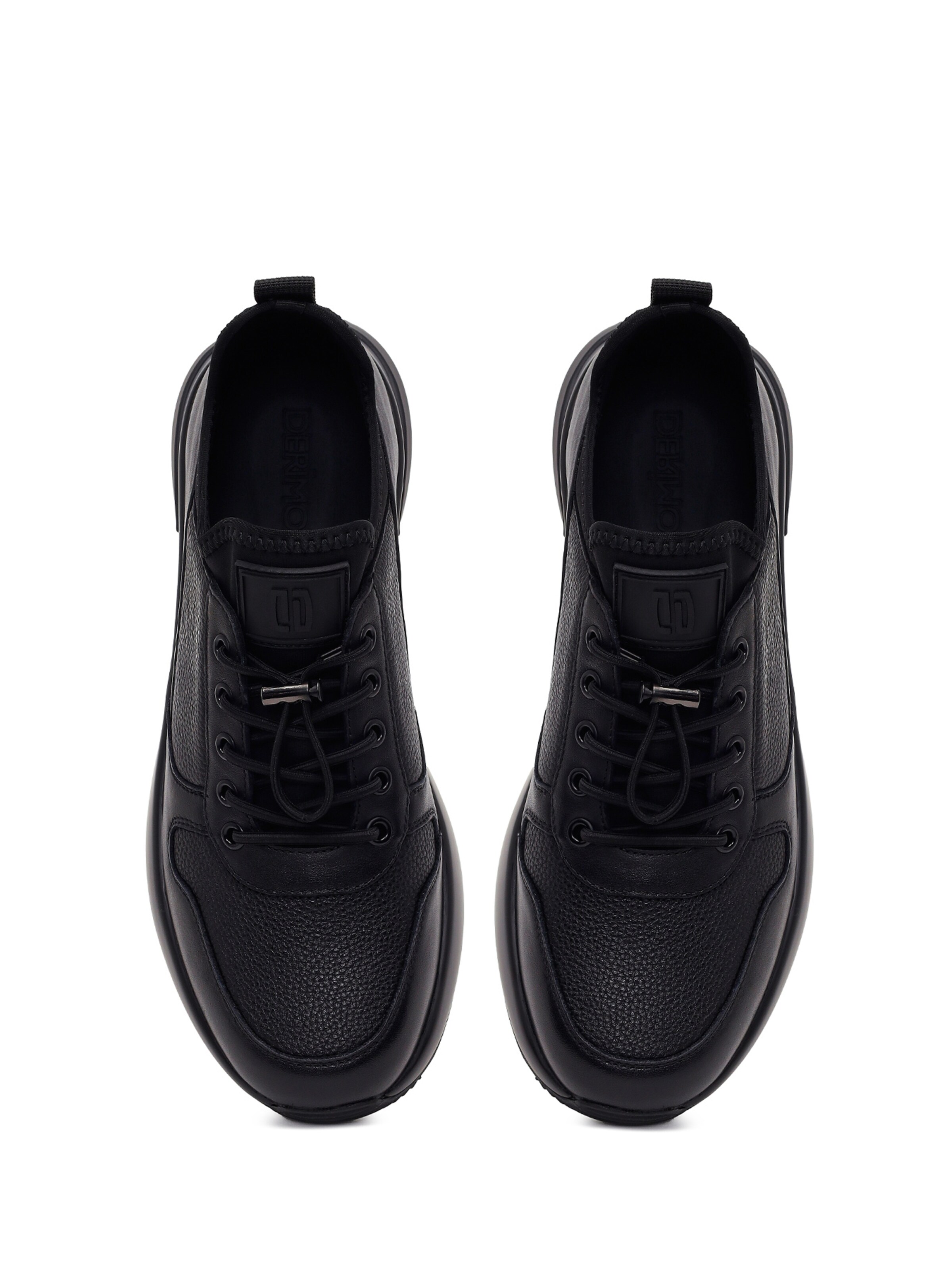 Sneaker bassa di Derimod in nero