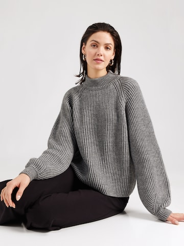 DRYKORN Sweater 'KIMONI 10' in Grey: front