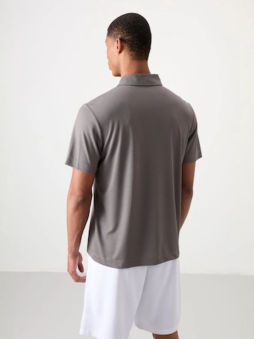 Tommy Life Performance Shirt in Grey