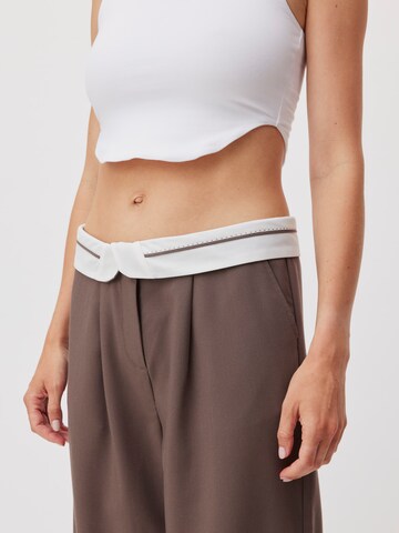 Loosefit Pantaloni 'Alannah' di LeGer by Lena Gercke in grigio