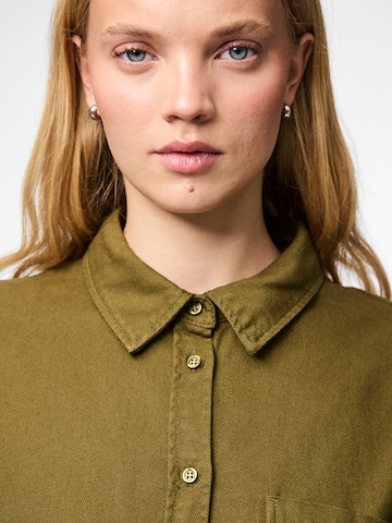 Chemisier 'PCMAISIE' PIECES en vert