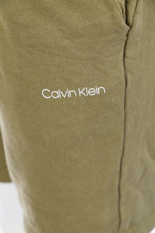 Calvin Klein Shorts in 31-32 in Beige