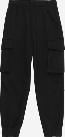 Calvin Klein Jeans Tapered Hose in Schwarz: predná strana