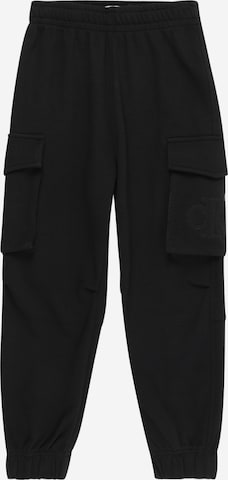 Calvin Klein Jeans Tapered Broek in Zwart: voorkant