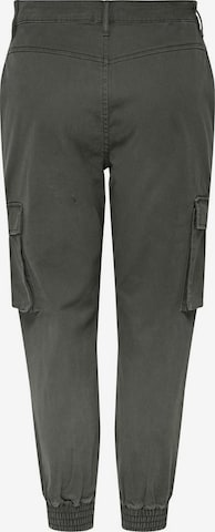 ONLY Regular Cargo trousers in Green