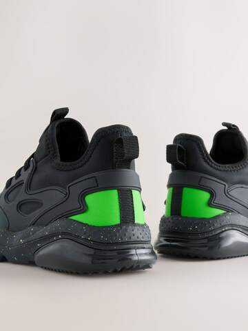 Next Sneaker in Schwarz