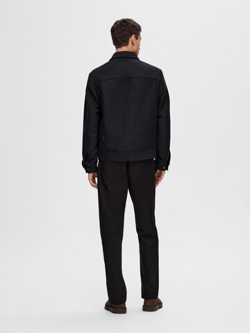 SELECTED HOMME Overgangsjakke 'SLHNew Filip' i sort