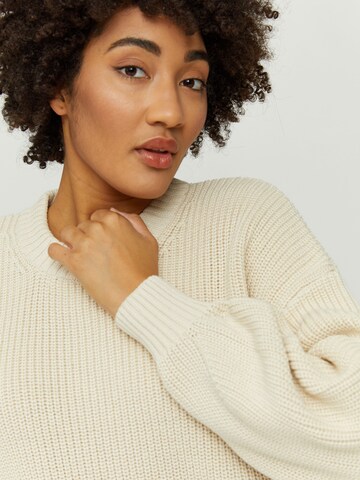 mazine Sweater 'Valma' in Beige