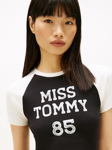 Tommy Jeans Тениска в черно