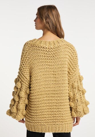 Pullover di IZIA in beige