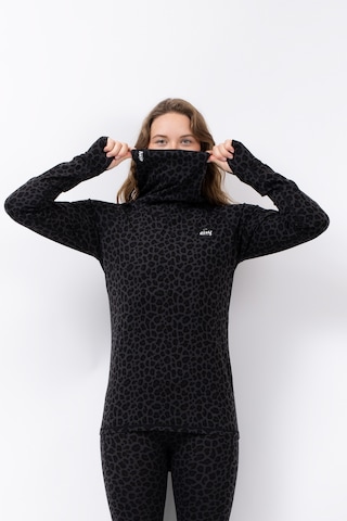 Eivy Performance Shirt in Black: front