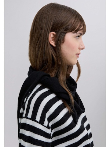 Scalpers Sweater 'Joy Turtle' in Black