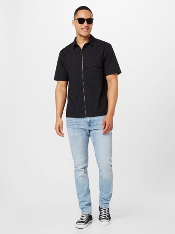 Calvin Klein Jeans Средняя посадка Рубашка в Черный