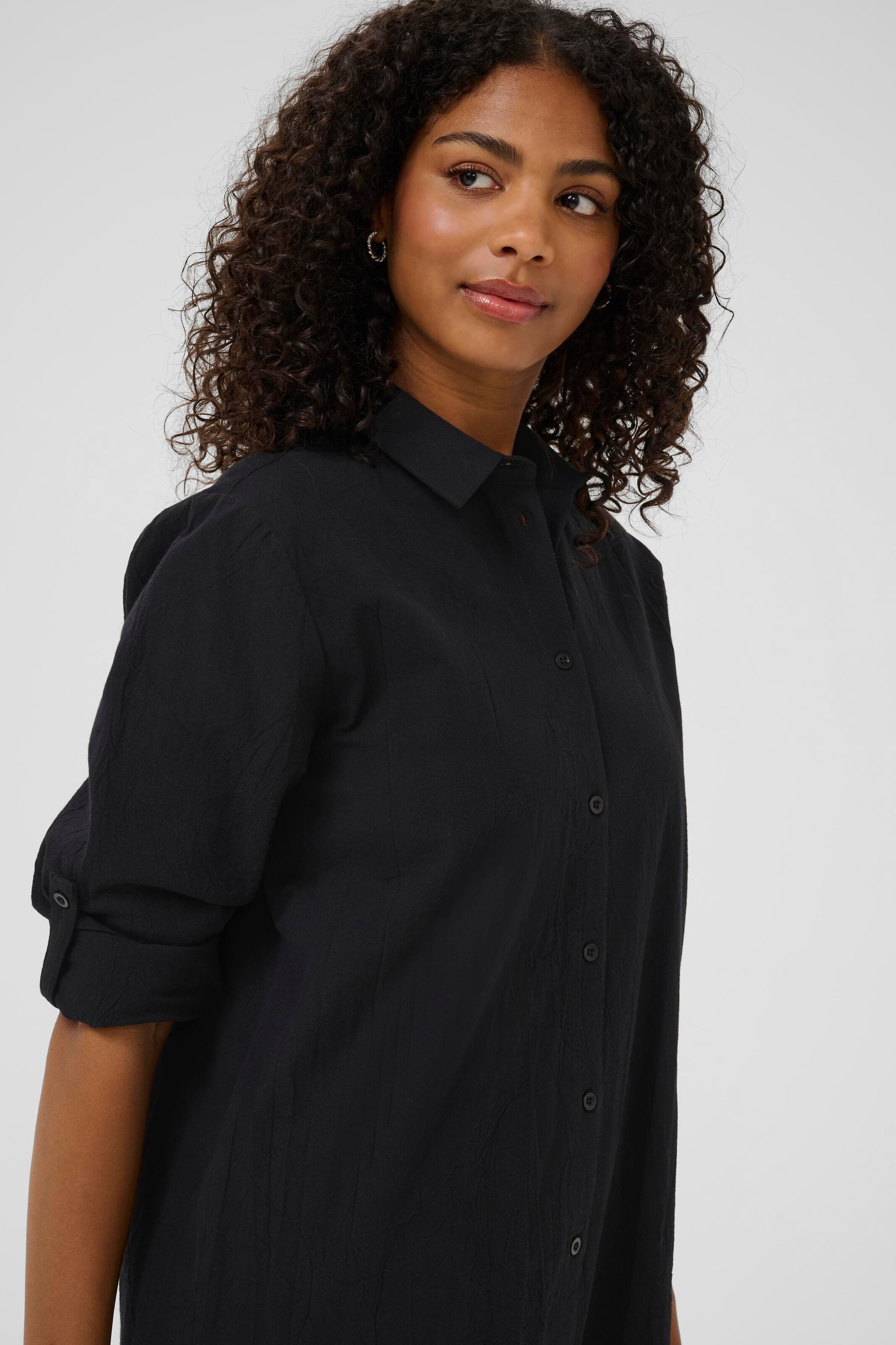 Kaffe Košilové šaty – černá