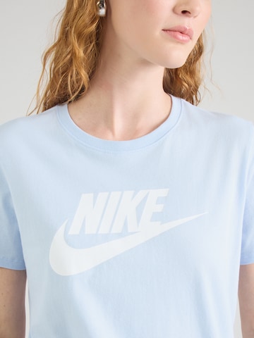 Skinny Tricou 'ESSNTL' de la Nike Sportswear pe albastru