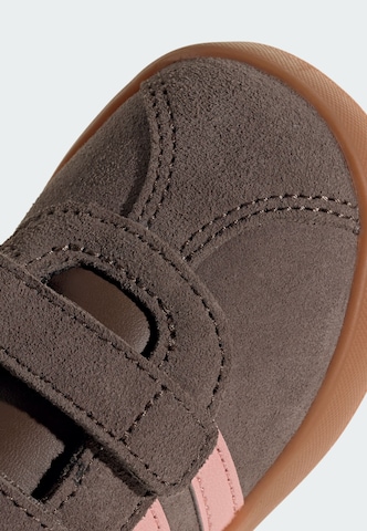 ADIDAS SPORTSWEAR Sportcipő 'VL Court 3.0' - barna