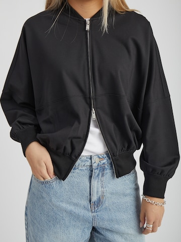 Peppercorn Between-season jacket 'Mavi' in Black