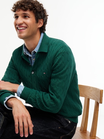 TOMMY HILFIGER Sweater in Green