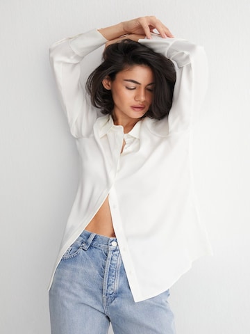 SILK & CASHMERE Shirt in Wit: voorkant