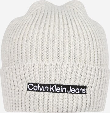 Căciulă de la Calvin Klein Jeans pe alb