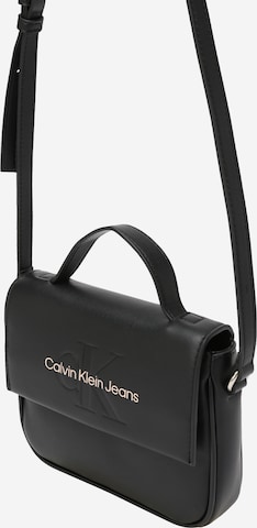 Calvin Klein Jeans - Bolso de hombro en negro: frente