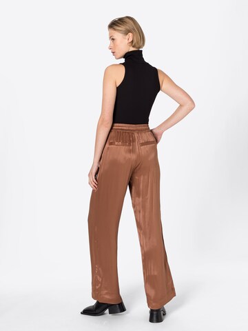 minimum Wide leg Broek 'DOROLA' in Bruin