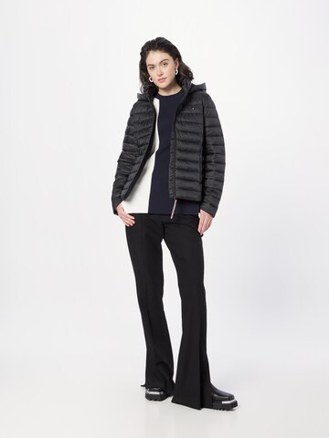 TOMMY HILFIGER Jacke in Schwarz