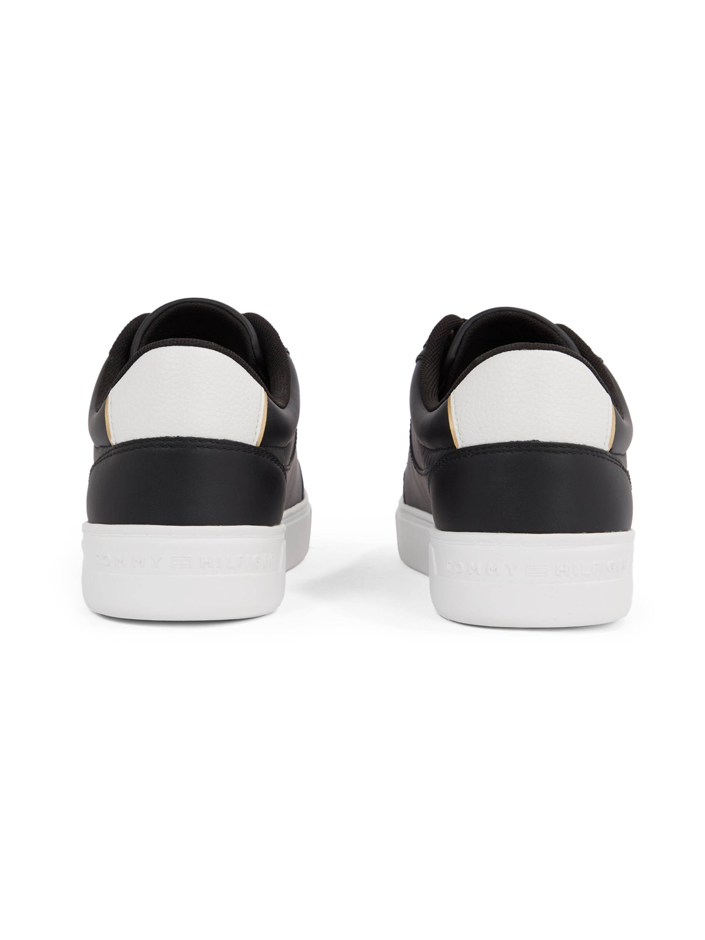 TOMMY HILFIGER Sneakers laag 'Essential Chic Court' in Zwart
