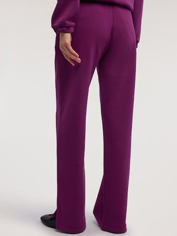 Pantaloni di Trussardi in lilla