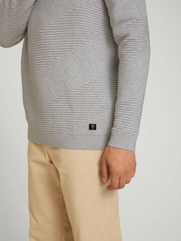 TOM TAILOR DENIM Pullover in Grau