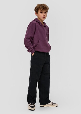 s.Oliver Regular Trousers in Black: front