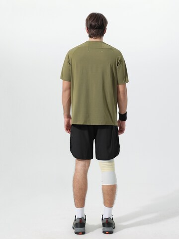 YOUTHUP Performance Shirt 'Trockenbahn' in Green